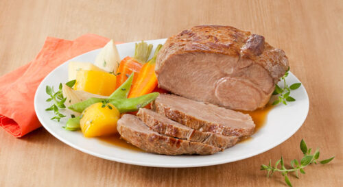 Copa lombo de panela com legumes