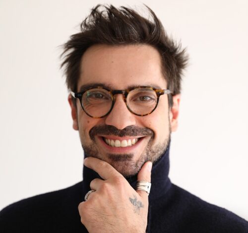 Jurado do GNT, Lucas Corazza revela sua combinação favorita na confeitaria: ervas e florais