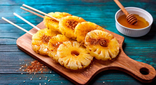 Abacaxi com canela para churrasco