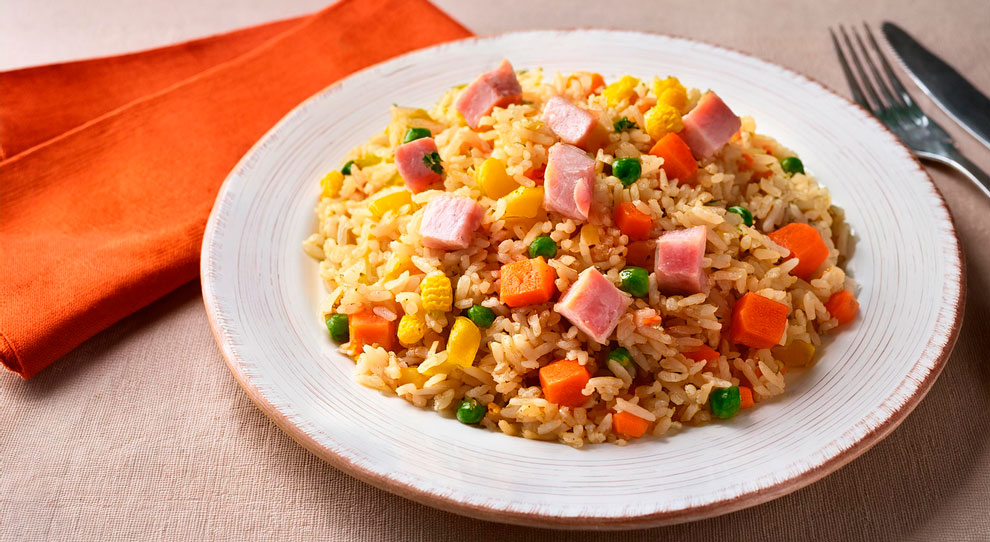 Como fazer arroz à grega: prato tradicional para festas