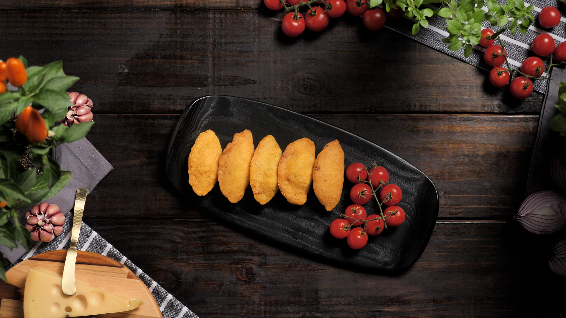 Pastel de Angu Recheado com Costela Suína