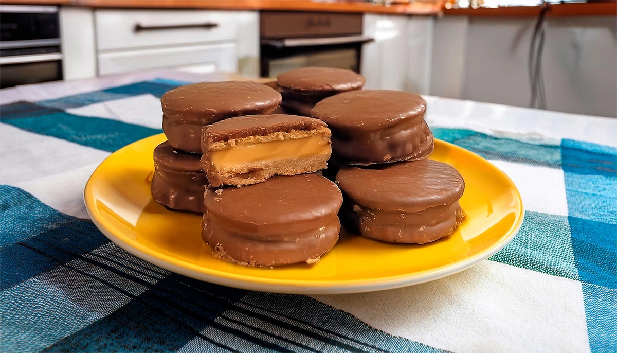 Alfajores argentinos com recheio de doce de leite