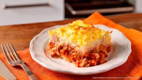 Escondidinho de linguiça de frango