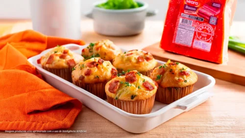 Muffins de queijo e bacon