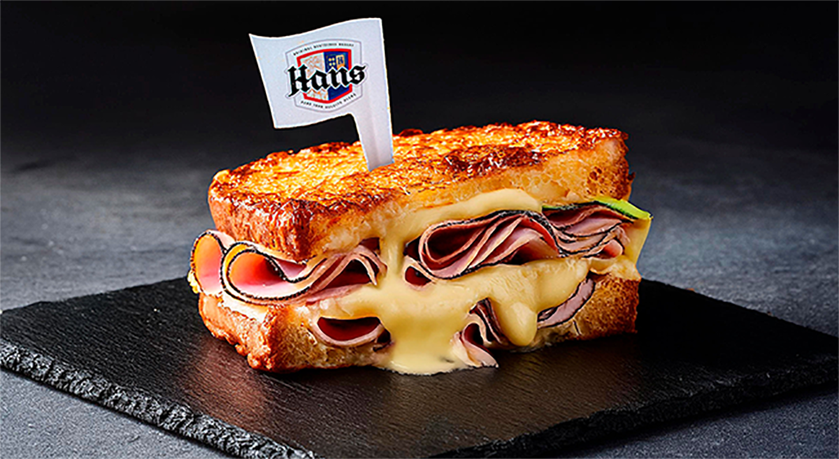 Croque monsieur com presunto alemão e bechamel