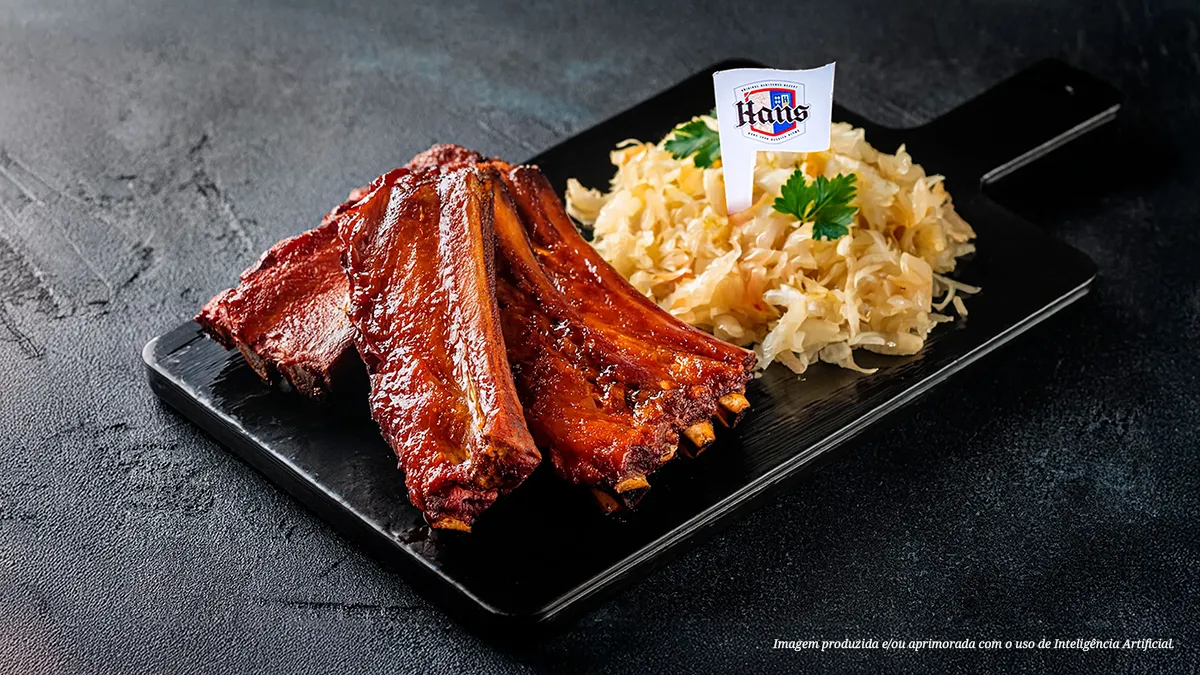 Costela suína com chucrute tradicional