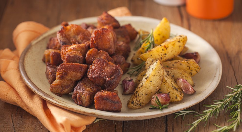 Barriga Aperitivo acompanhada de Batata Rústica