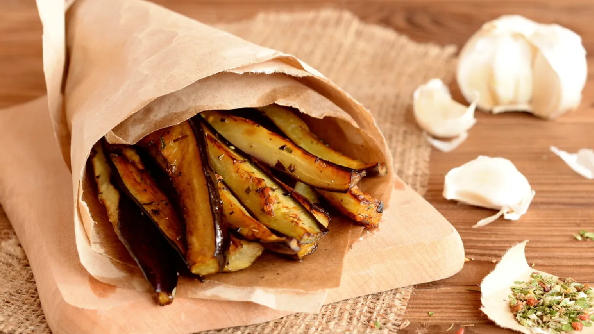 Berinjela na airfryer: aprenda como fazer esse aperitivo prático e saudável