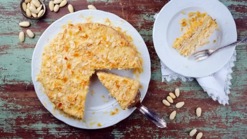 “Bolo das Freiras”: aprenda a centenária de bolo sem farinha e sem fermento 