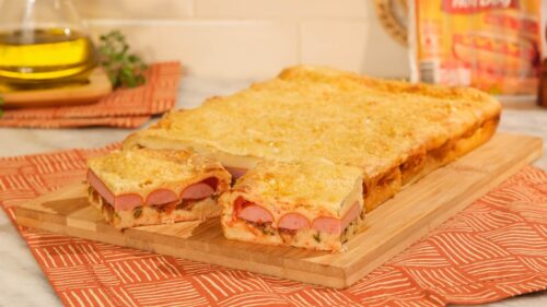 Esse cachorro quente de tabuleiro que minha vó faz rende para a família toda. Anota a receita!