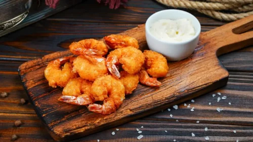 Como fazer camarão à milanesa: 5 dicas para a hora do preparo