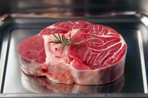 Como saber se a carne está estragada? Saiba em 5 dicas