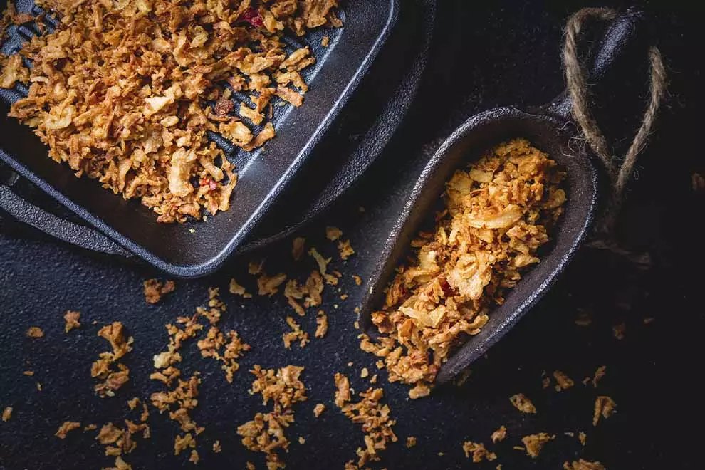 Como fazer cebola crispy para seu hambúrguer: fácil e rápido