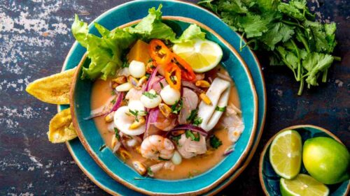 Como fazer ceviche: aprenda a receita sem complicação