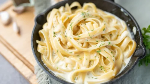 Conheça a história por trás do clássico Fettuccine Alfredo 