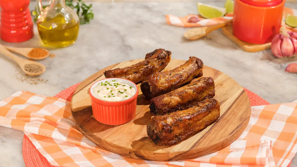 Costelinha de porco na airfryer: como deixar a carne suculenta sem ressecar?
