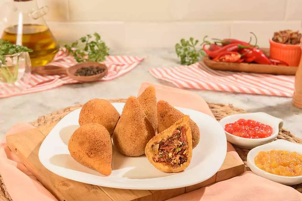 6 receitas de coxinha para fazer em casa e surpreender!