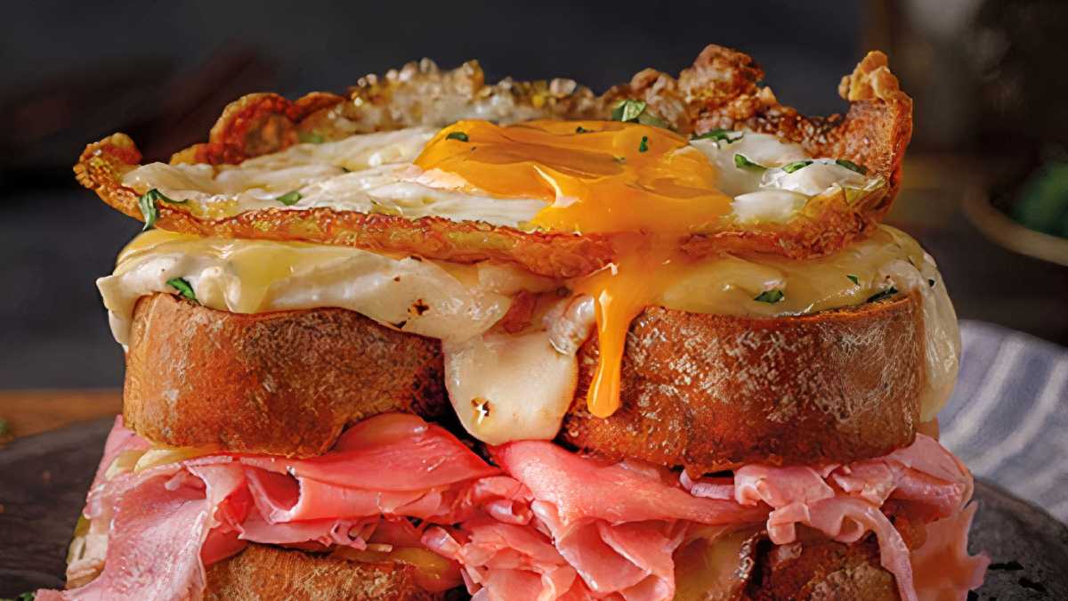 Croque Madame com Presunto Royal