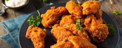 Aprenda a fazer o molho secreto para frango empanado que viralizou na web