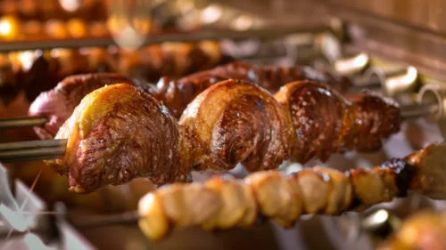 10 erros de churrasqueiro iniciante para evitar 