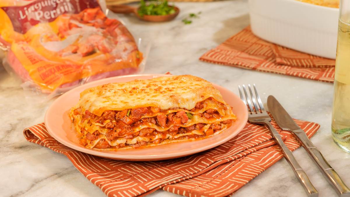 Como fazer lasanha de linguiça? Aprenda a melhor receita!