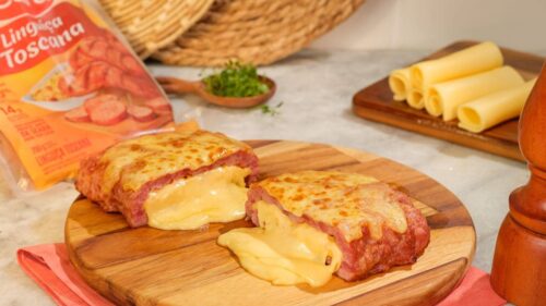 Manta de Linguiça Recheada com Queijo