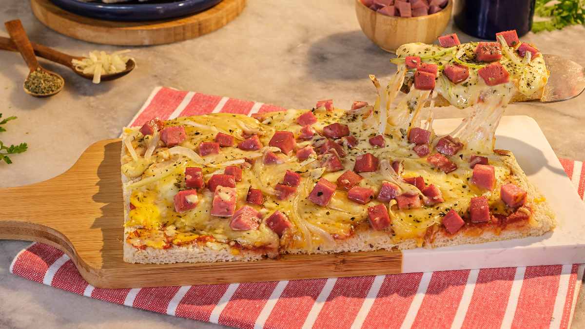 Pizza de pão de forma: 8 formas de fazer o lanche prático e gostoso