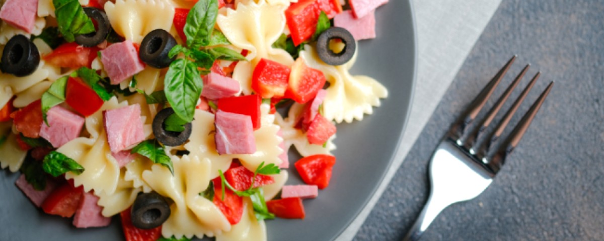 Salada de Macarrão com Tender