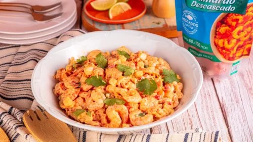 Salpicão de camarão é a receita inovadora para acompanhar o bacalhau