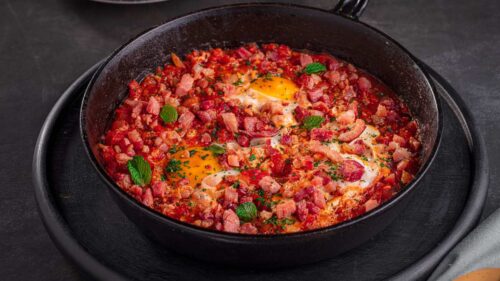 Shakshuka com Bacon (Ovos no Purgatório)