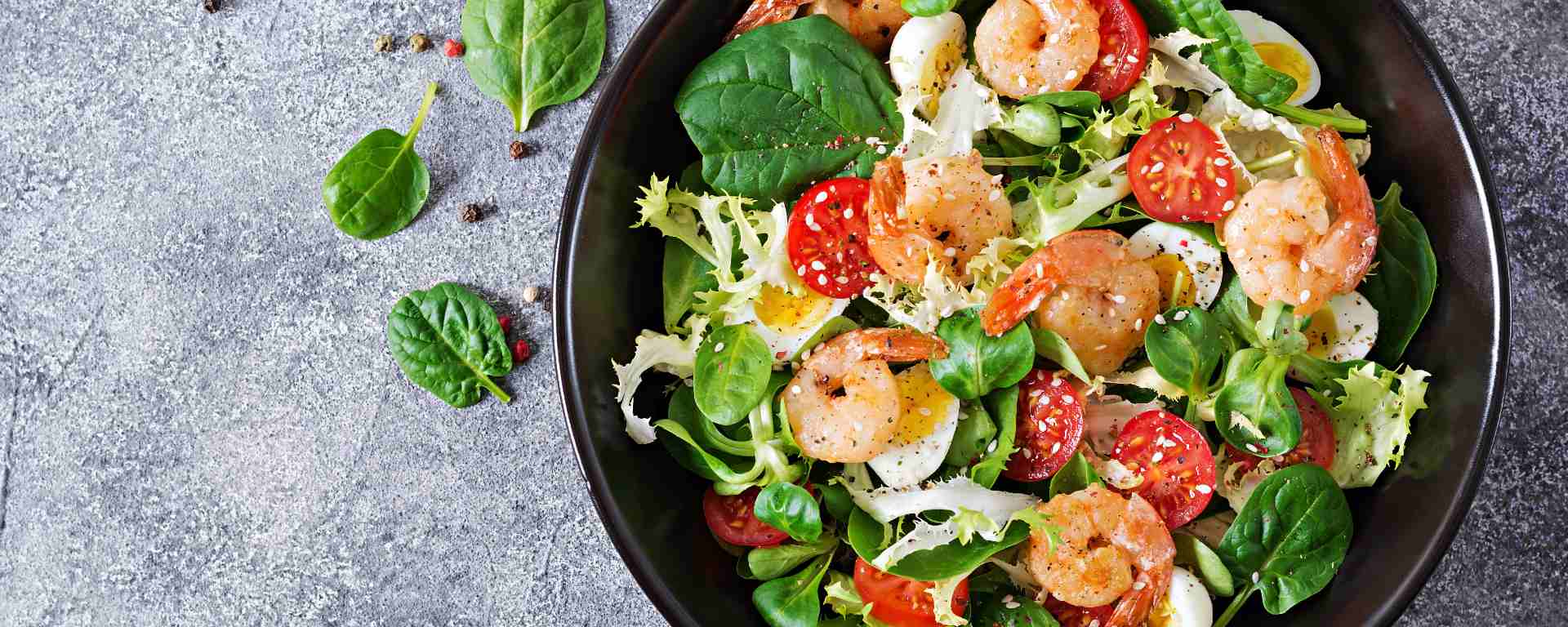 Salada de camarão, salpicão de frango, ceviche de lula e outras receitas leves para a primavera