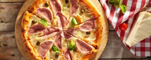 Pizza de frigideira fit: 5 ideias de recheio para fazer com Levíssimo Seara