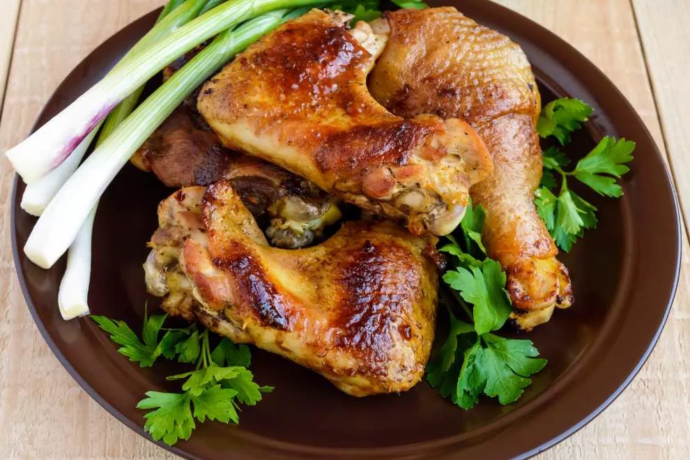 Dá para fazer sobrecoxa de frango na airfryer? Saiba como!