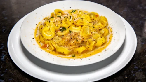 Sopa de agnoline: um clássico italiano delicioso para os dias frios 