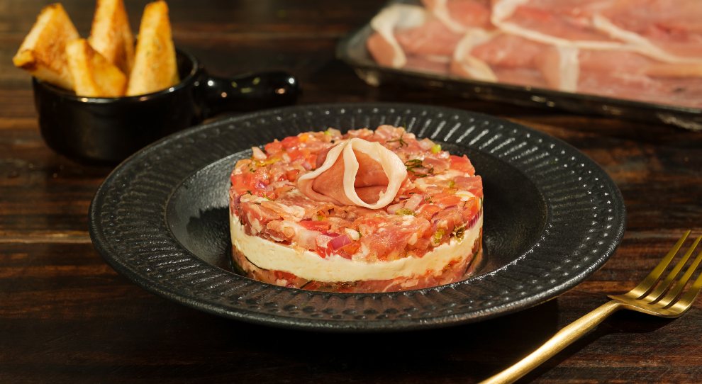Tartar de Tomate com Presunto Parma