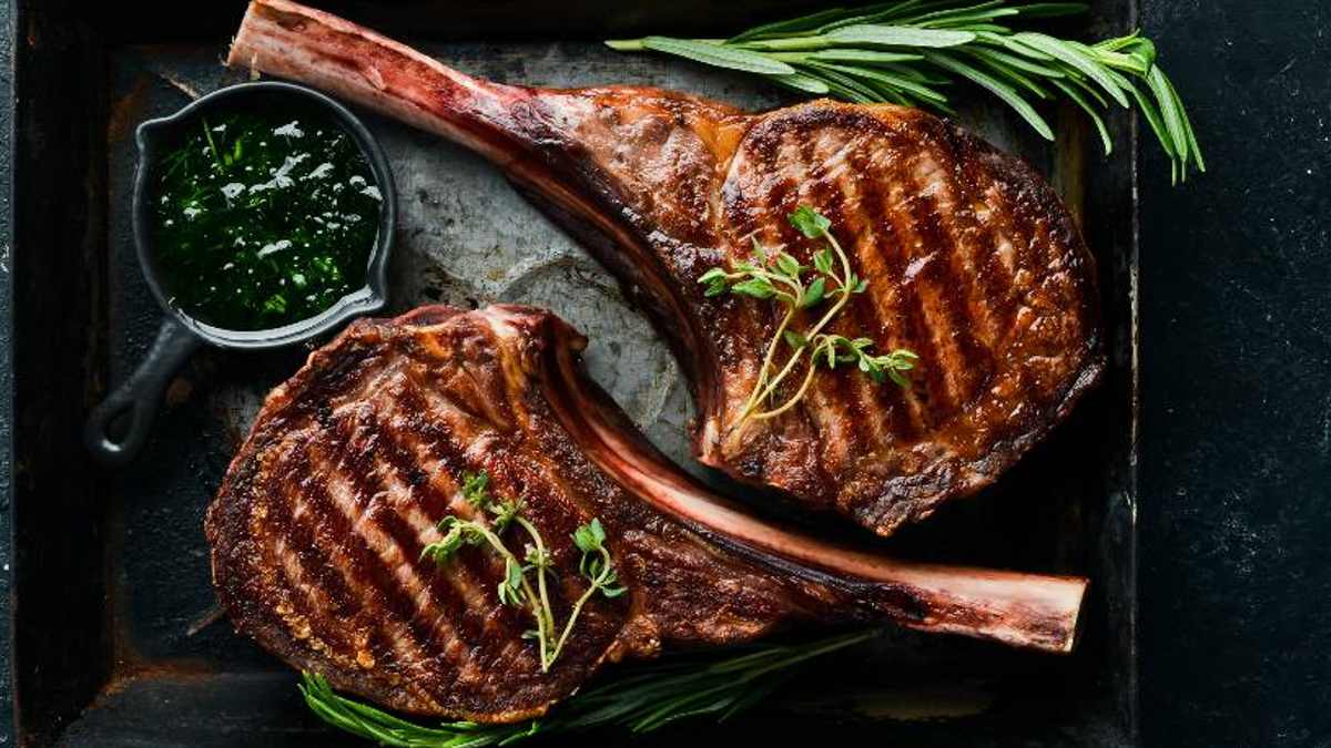 Tomahawk suíno: o que é, como fazer e dicas especiais