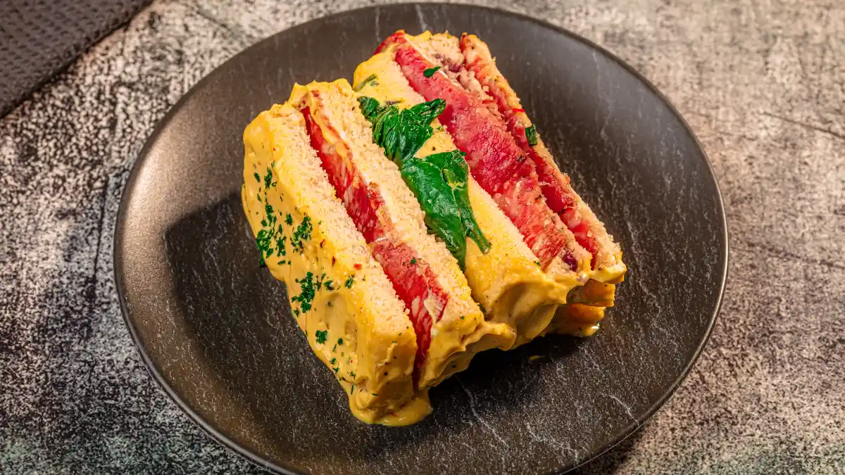 Torta fria de salames irresistível: a melhor entrada para servir em festividades